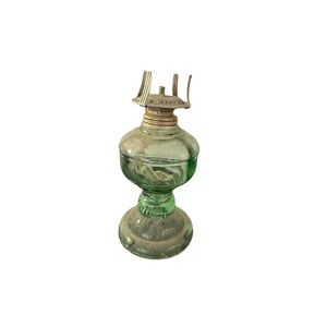 Vintage Small Green Glass Oil Lamp‎ Has Wick 7"
